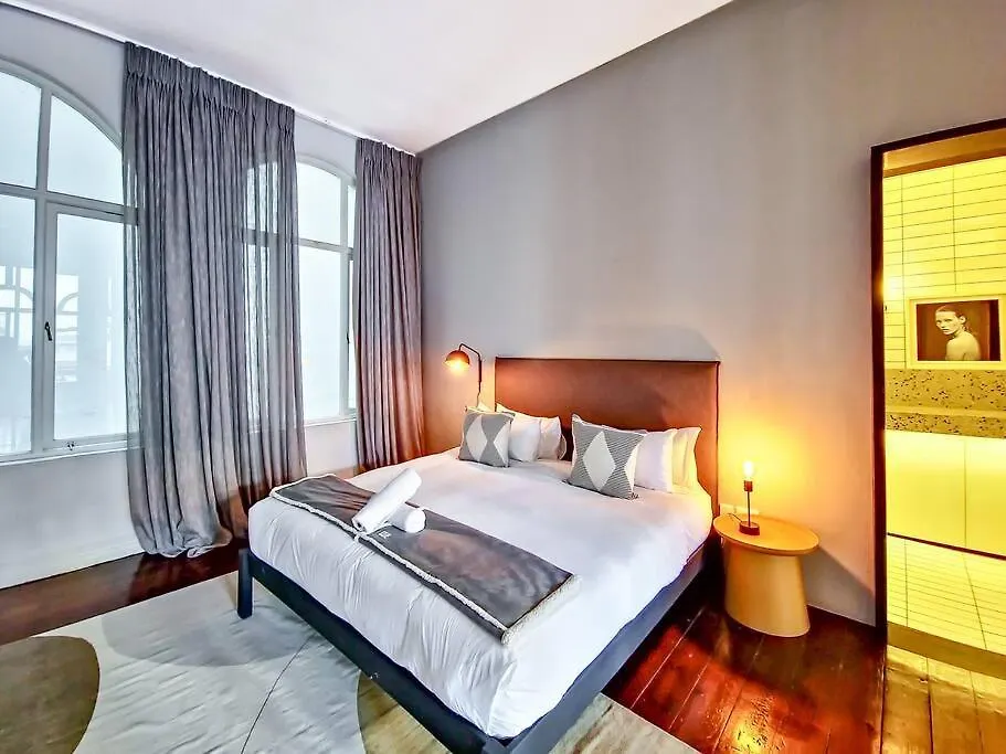 New York Style Apartment With The City Life! Cape Town South Africa