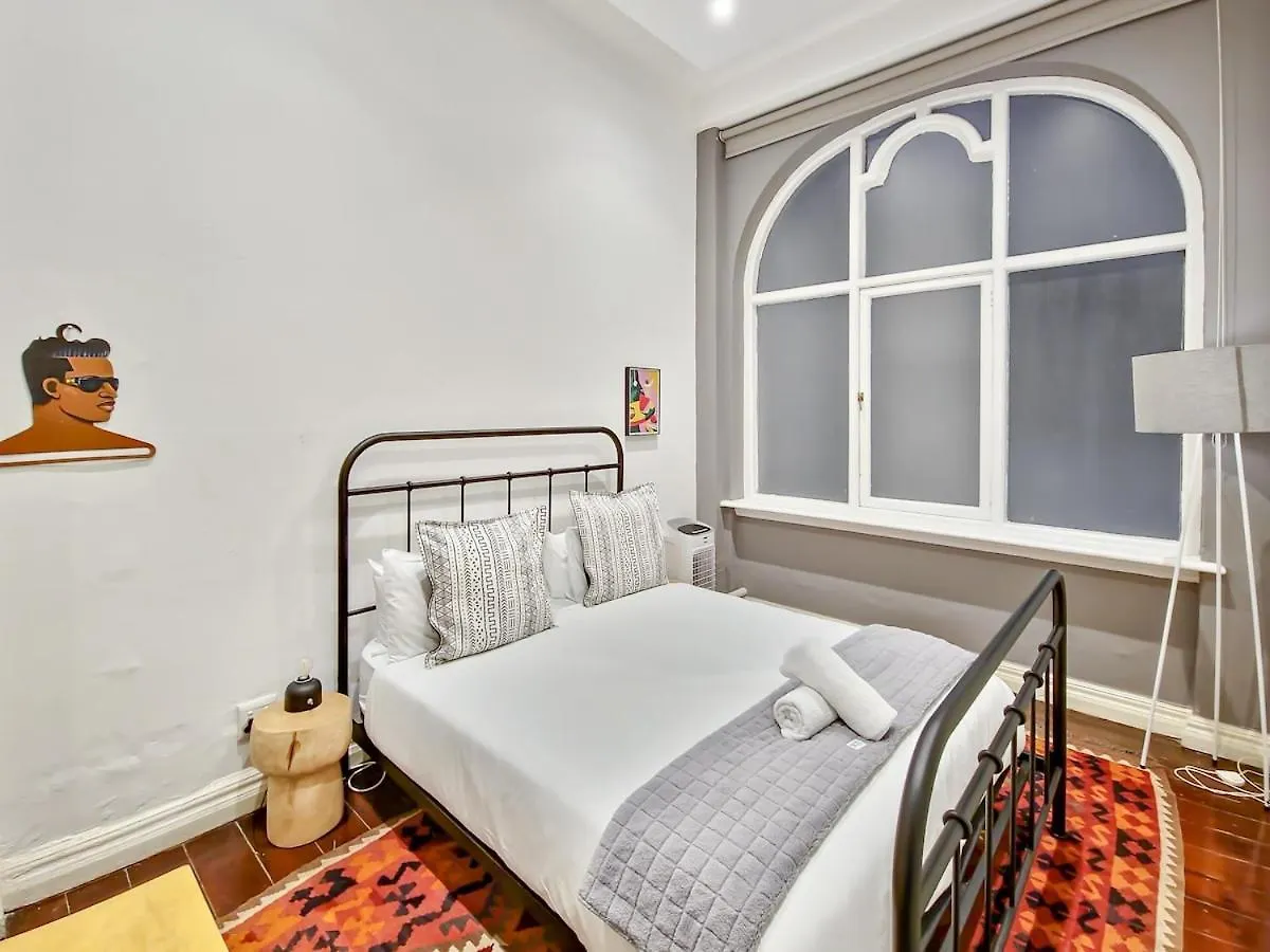 New York Style Apartment With The City Life! Cape Town